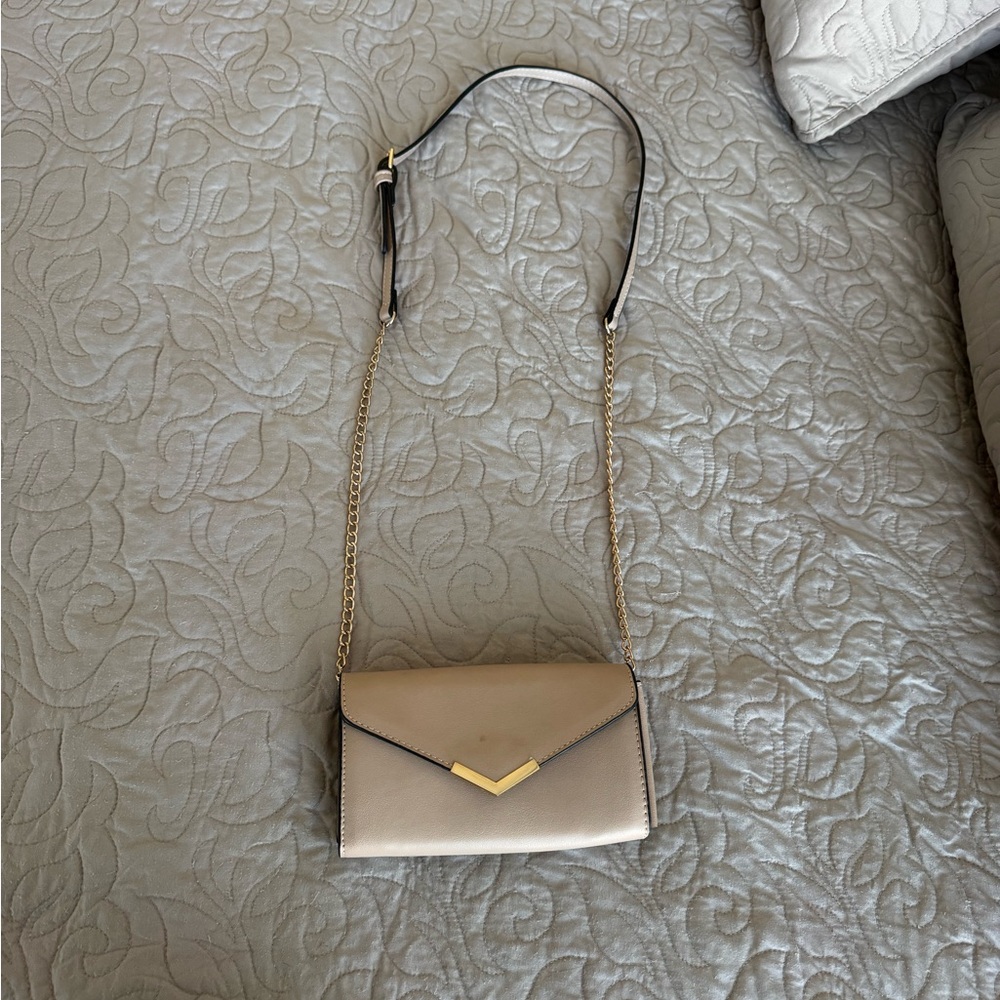 Elegant Gold Chain Shoulder Bag